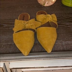 Jeffry Campbell slides